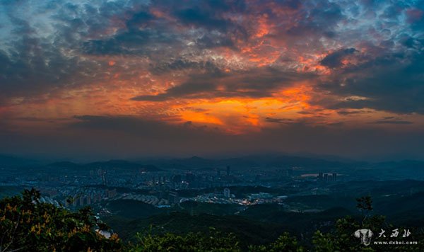 宁海县城晚霞