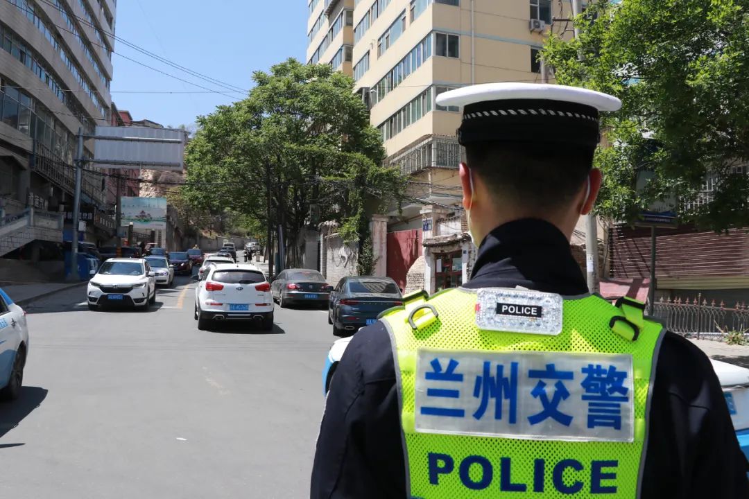 兰州公安交警再出八大